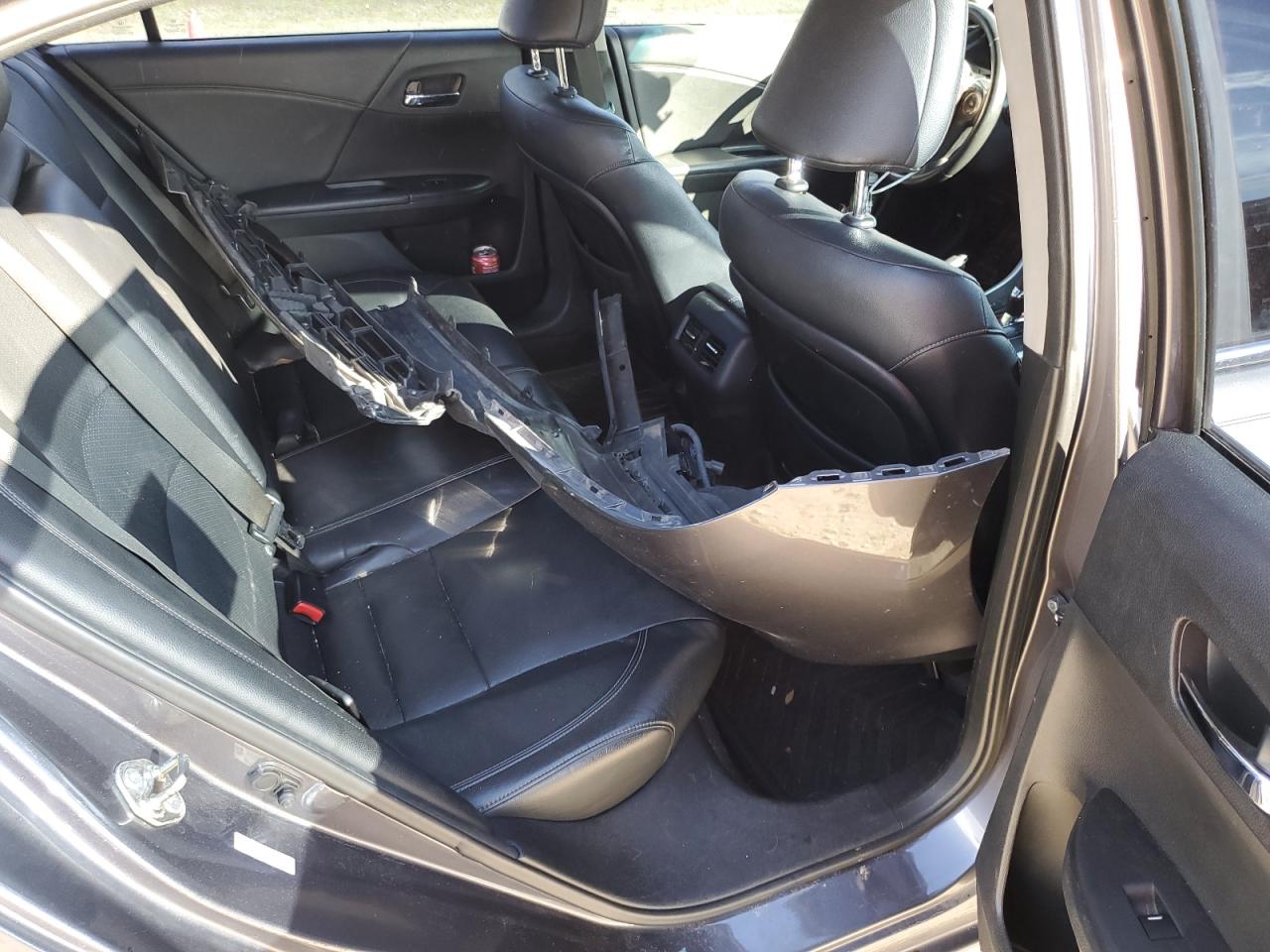 2014 Honda Accord - Image 12
