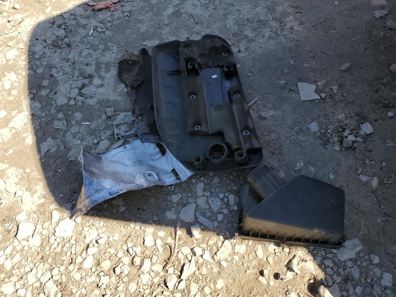 2016 Chrysler 200 - Image 12