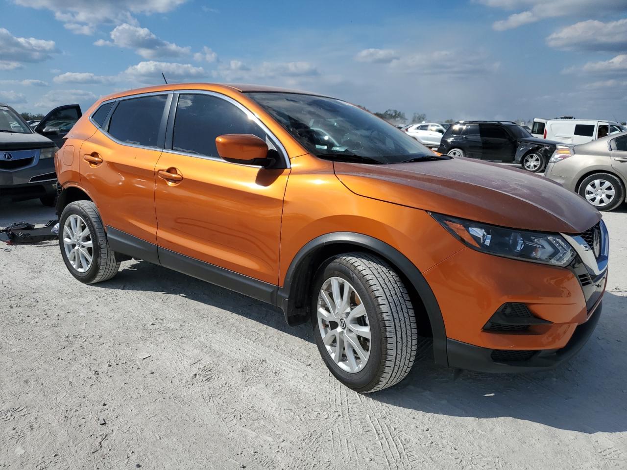 2021 Nissan Rogue - Image 4