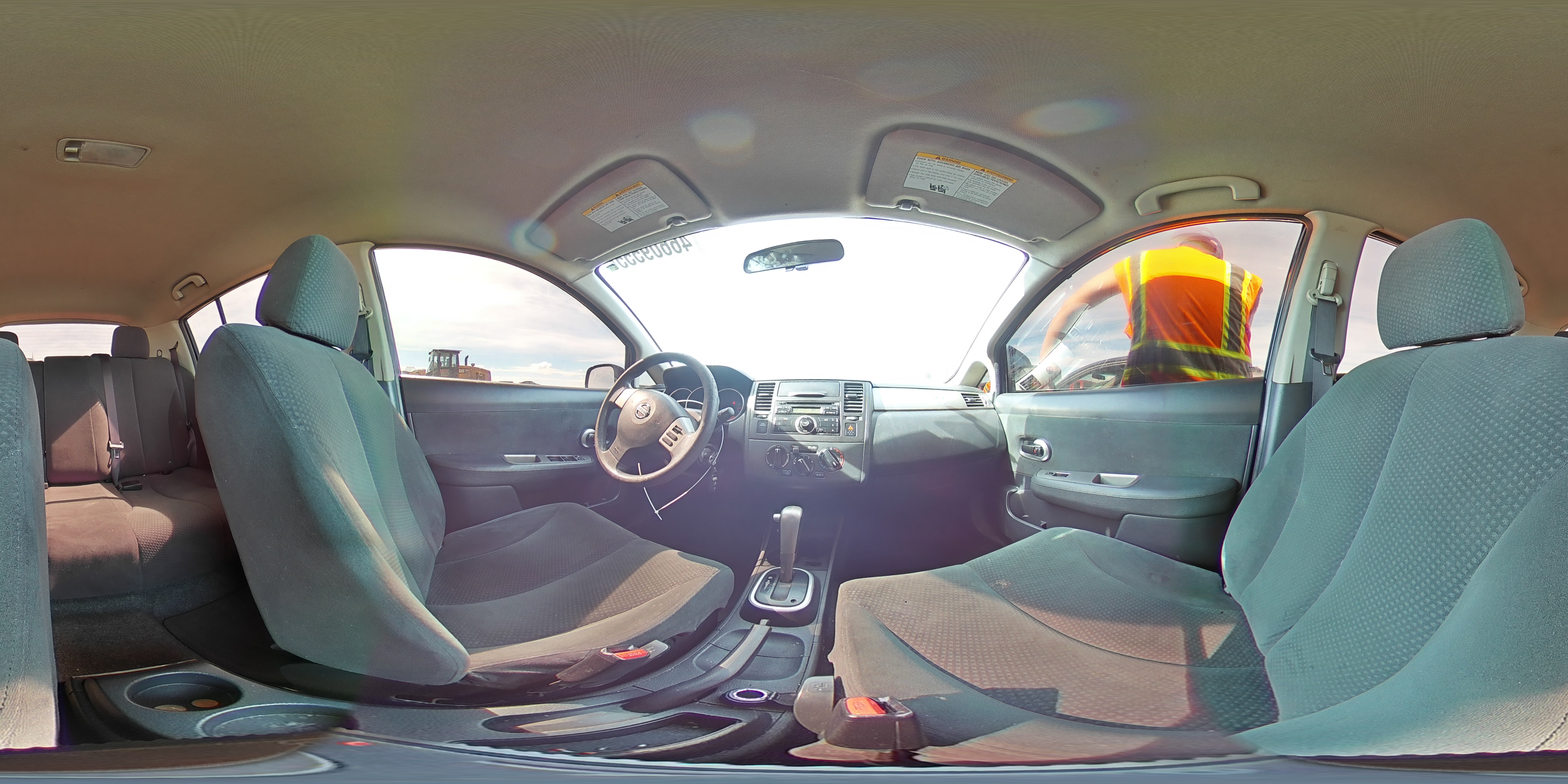 2012 Nissan Versa - Image 13