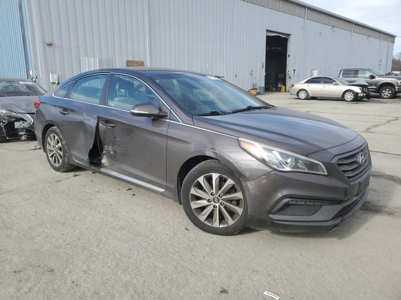 2017 Hyundai Sonata - Image 4