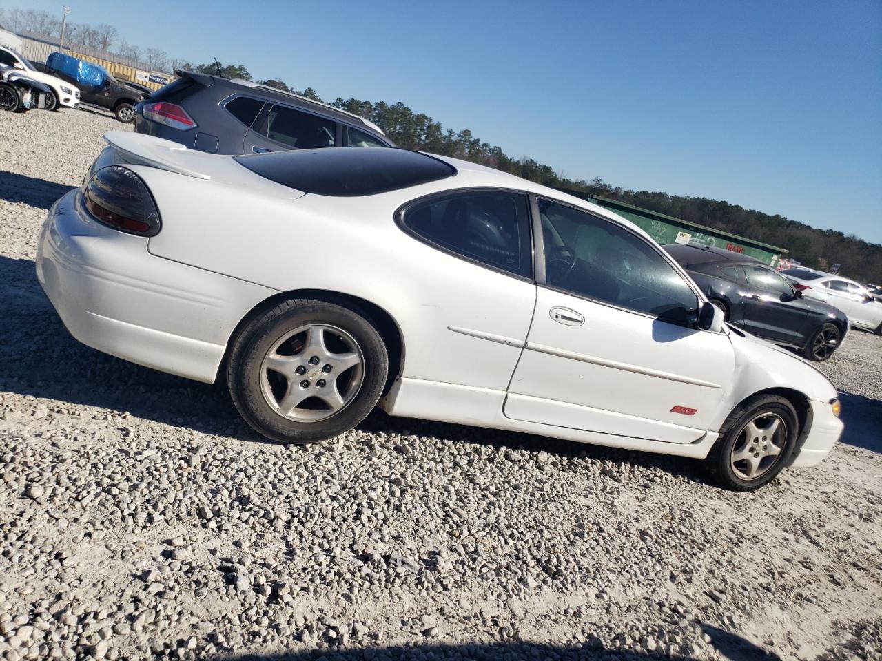 1998 Pontiac Grand Prix - Image 3