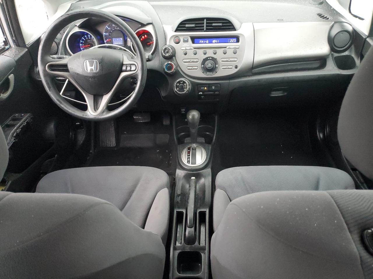2011 Honda Fit - Image 8