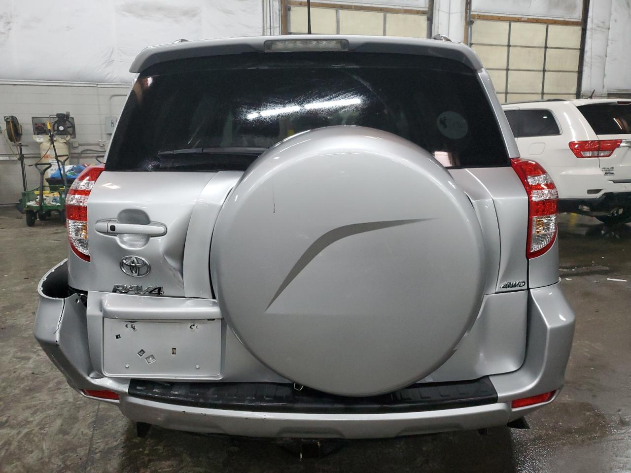 2011 Toyota RAV 4 - Image 6