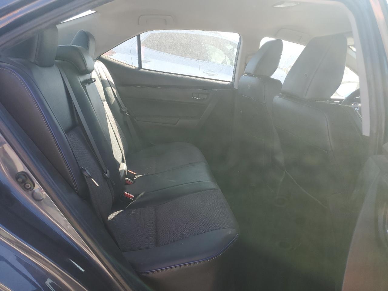2018 Toyota Corolla - Image 10