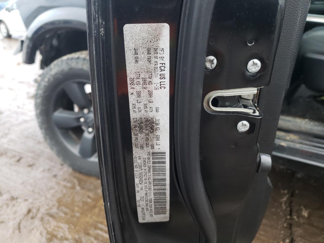 2016 RAM 1500 - Image 15