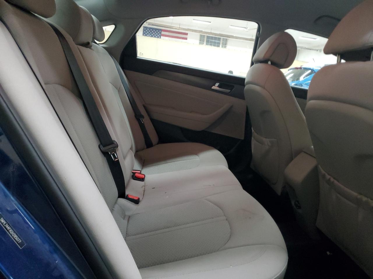 2016 Hyundai Sonata - Image 10