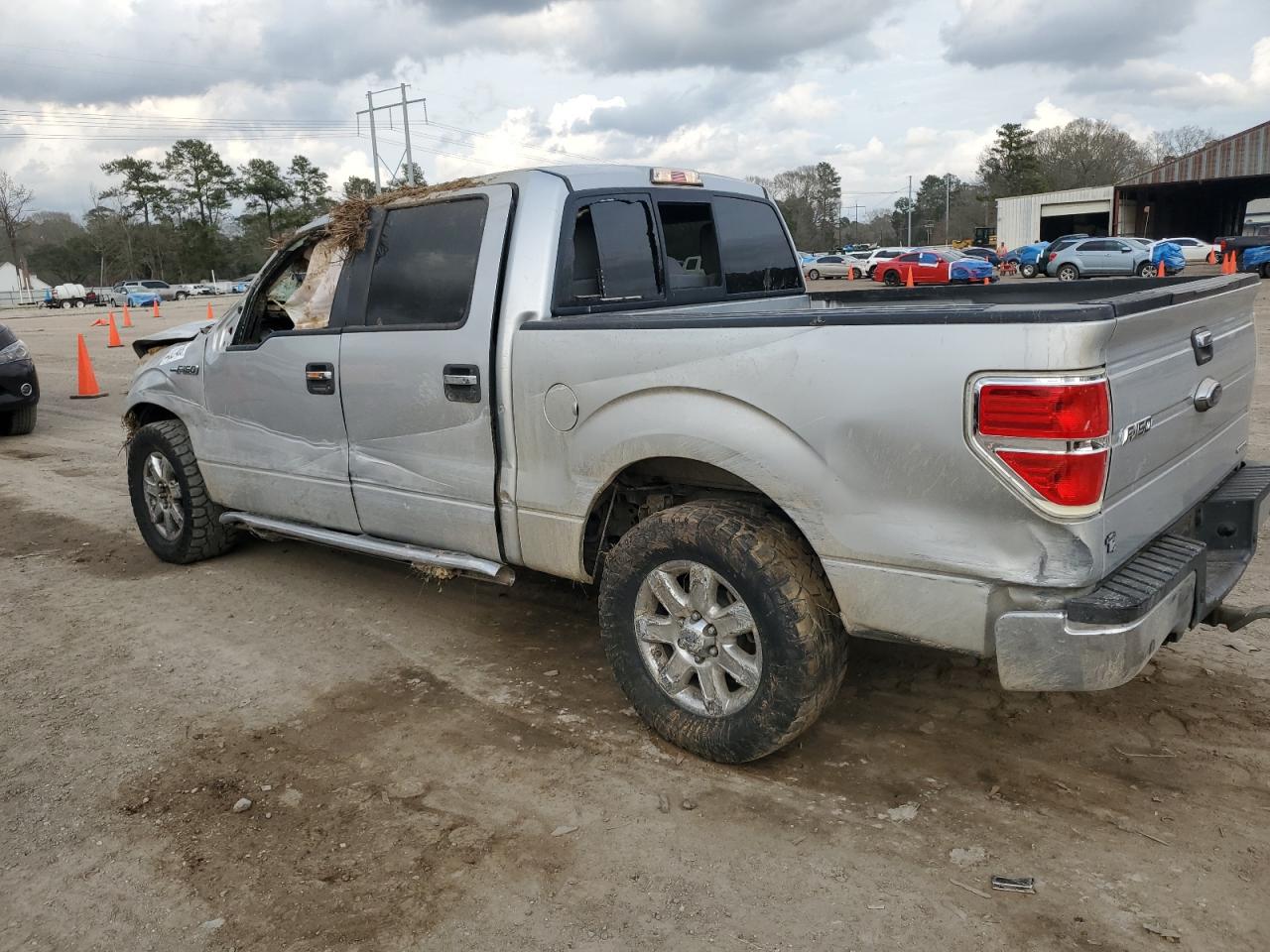 2013 Ford F-150 - Image 2