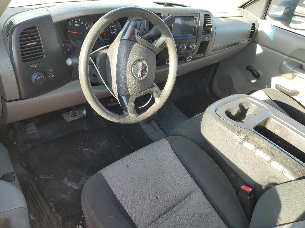 2008 GMC Sierra - Image 8