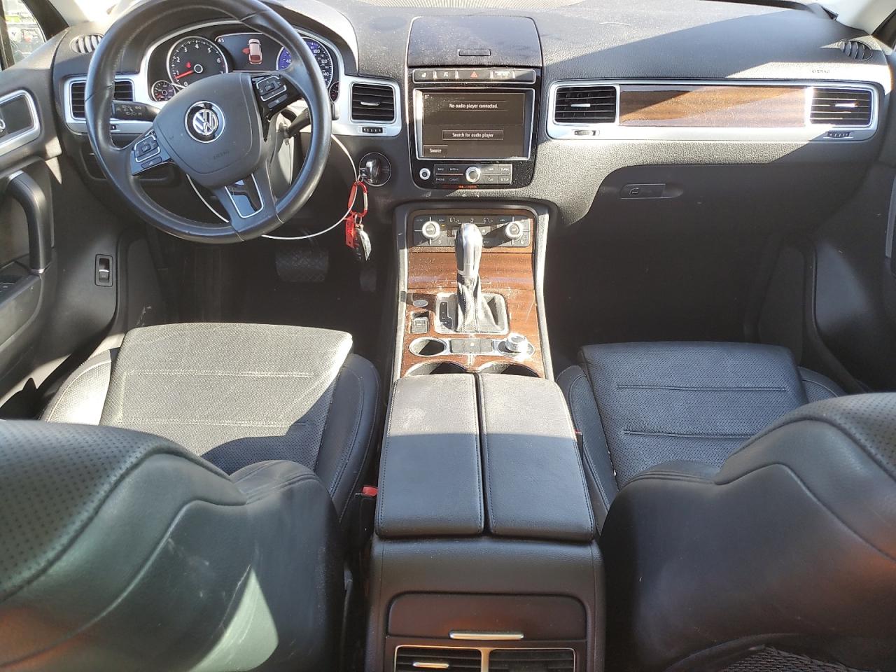 2016 Volkswagen Touareg Sport VIN: WVGEF9BP7GD011871 Lot: 47039645