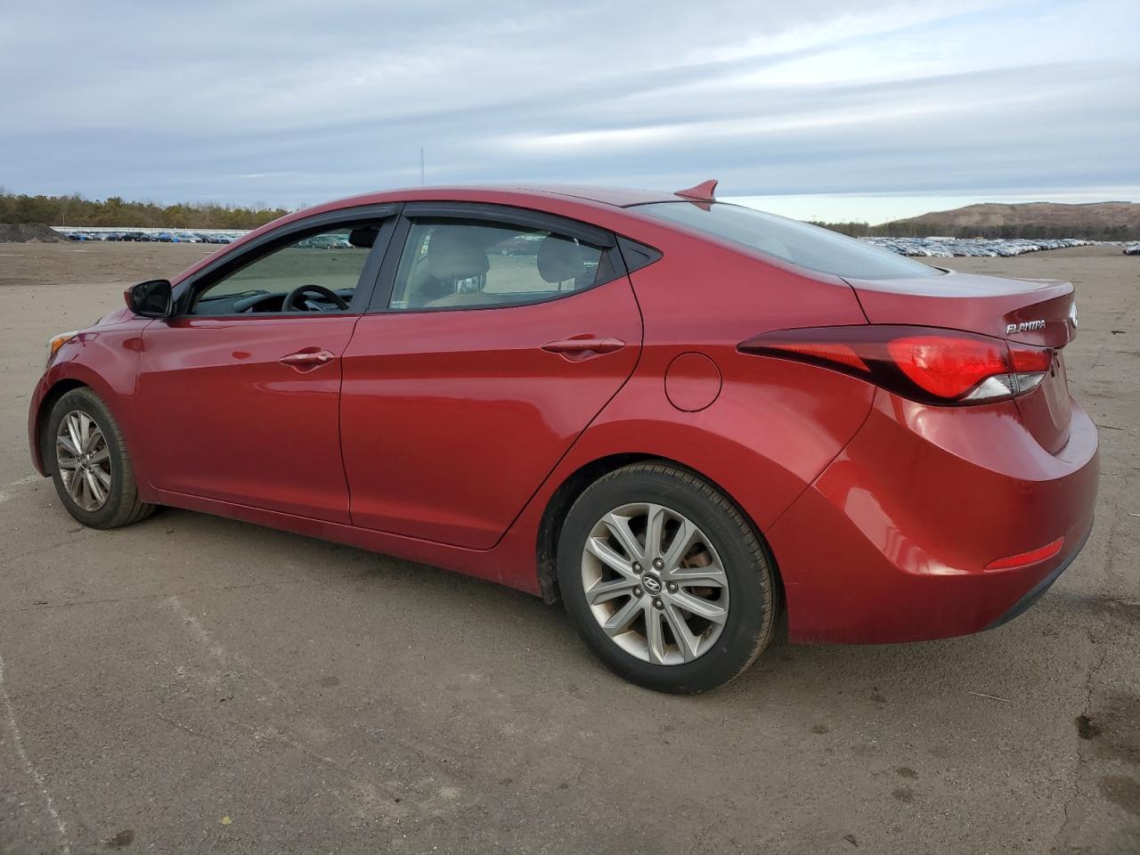 2016 Hyundai Elantra - Image 2