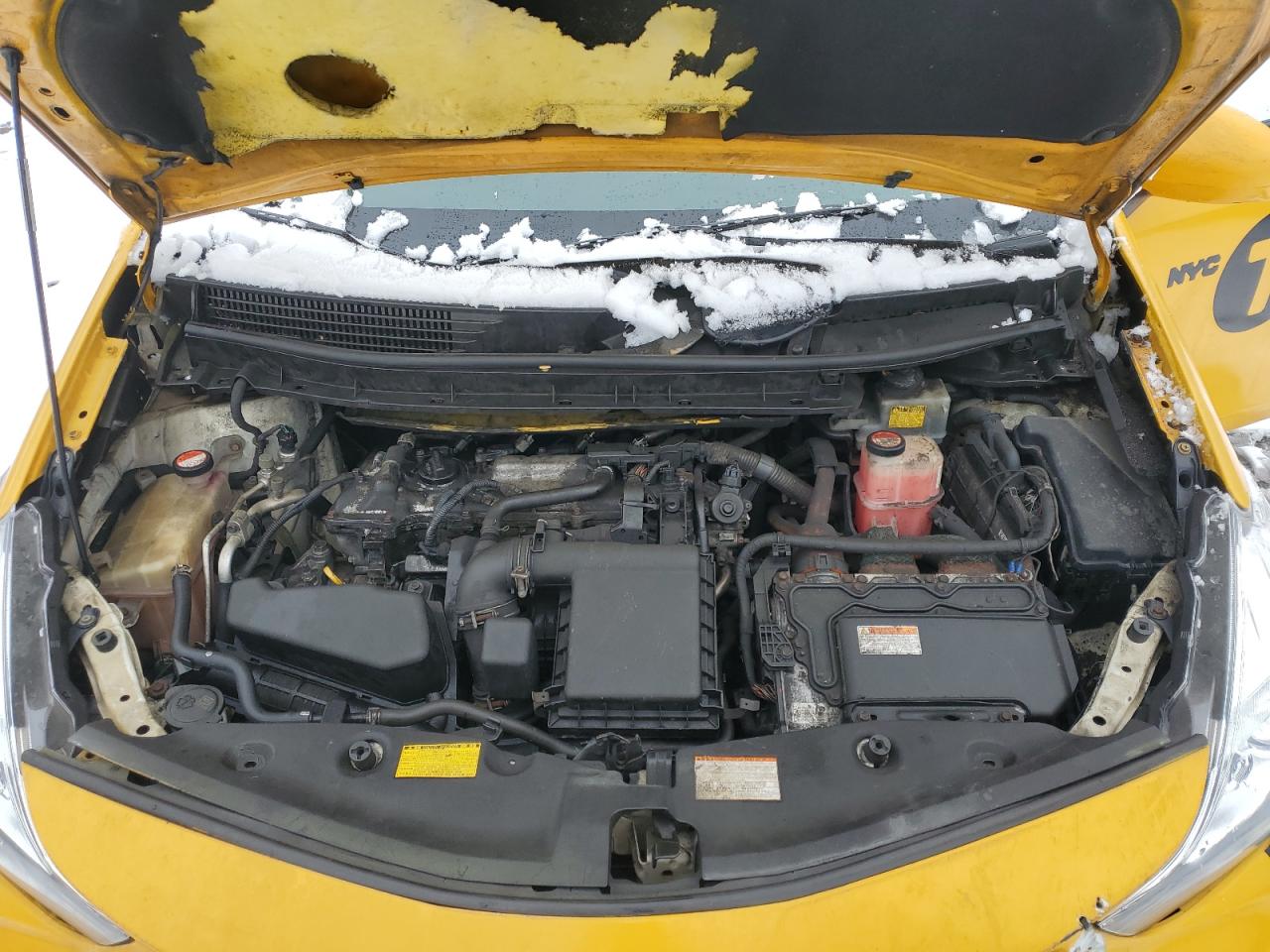2015 Toyota Prius - Image 11