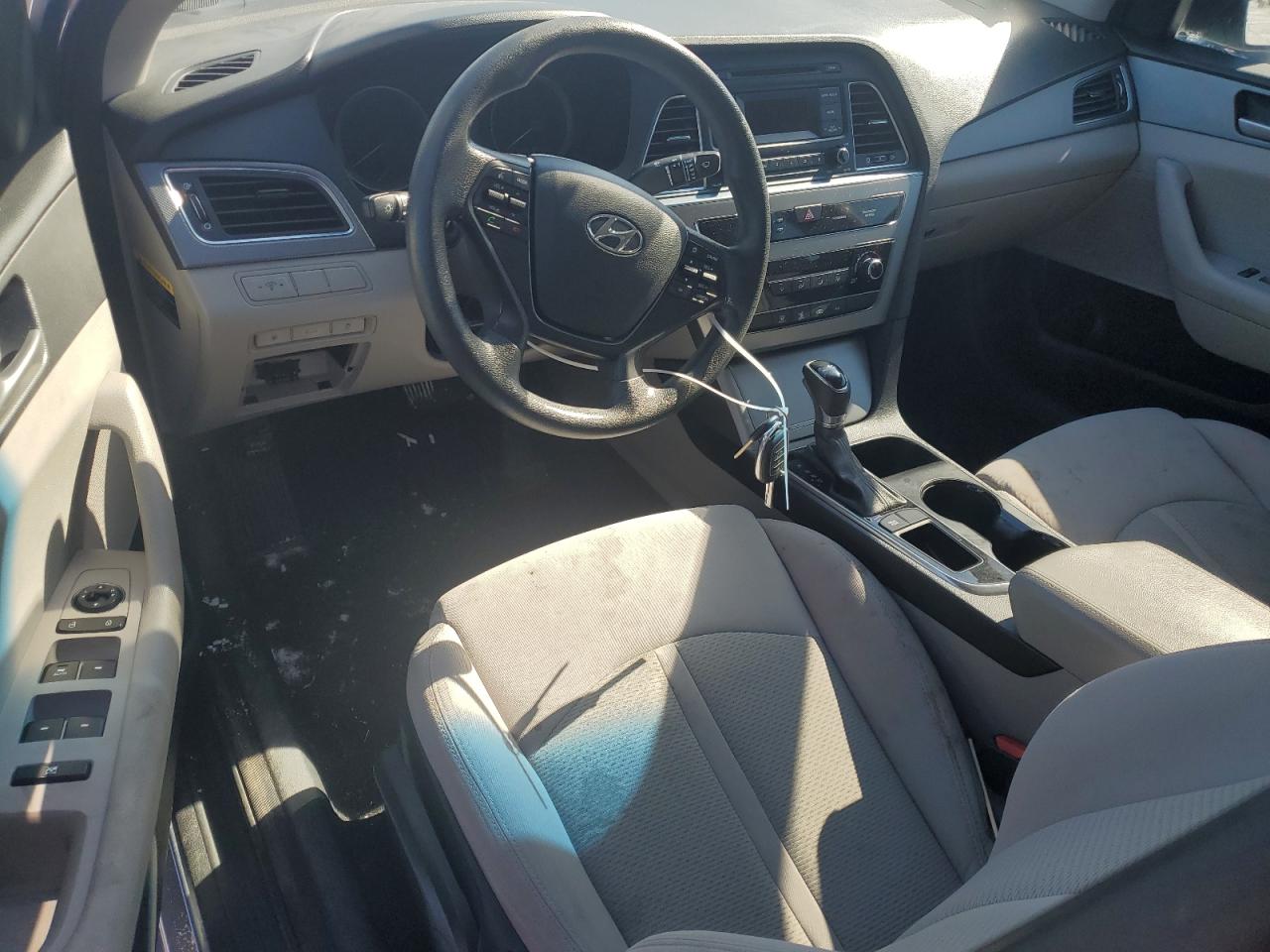 2015 Hyundai Sonata - Image 8