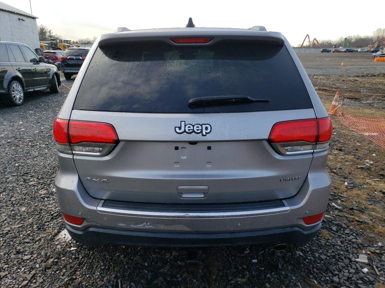 2018 Jeep Grand Cherokee - Image 6