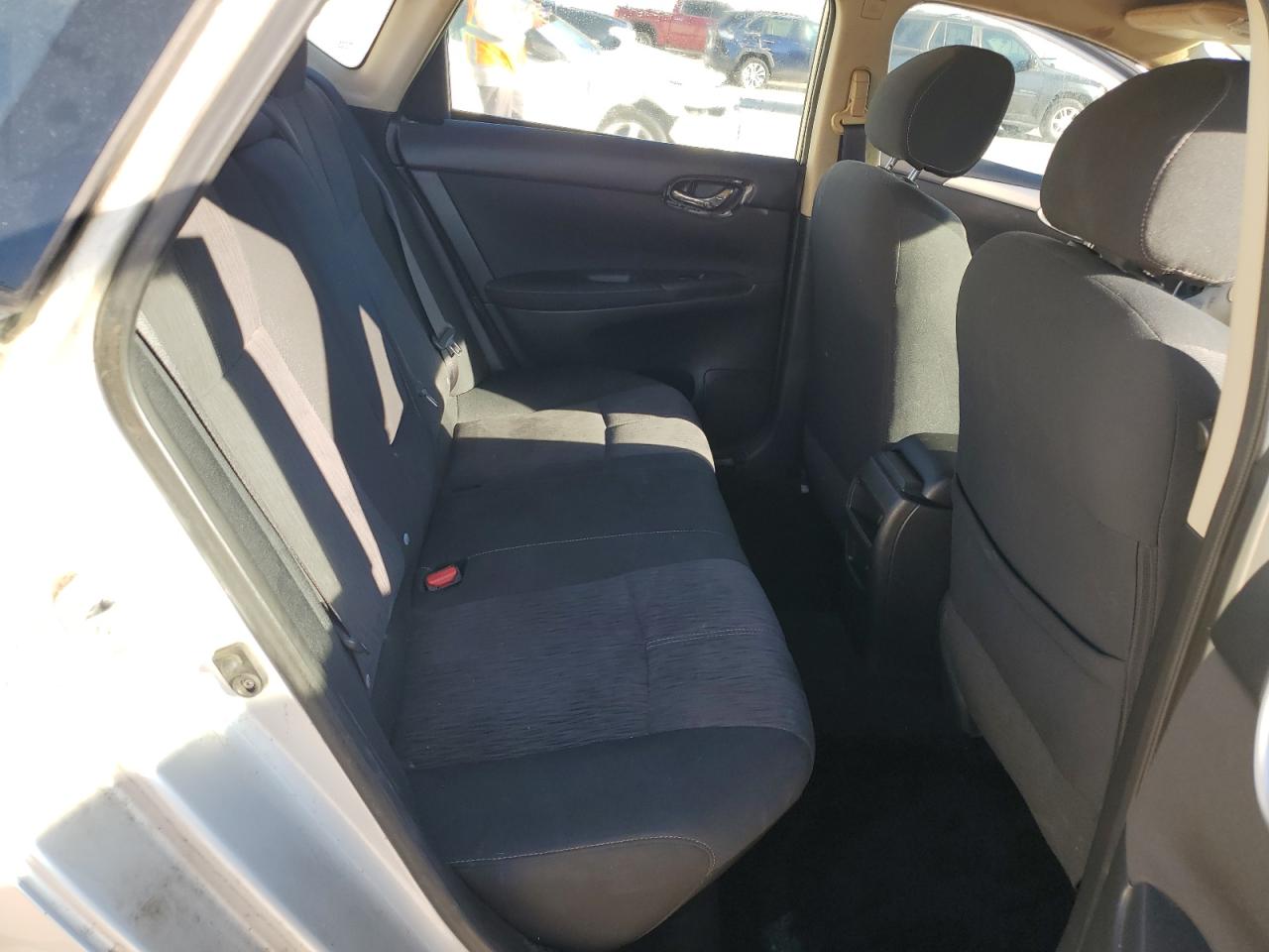 2015 Nissan Sentra - Image 10