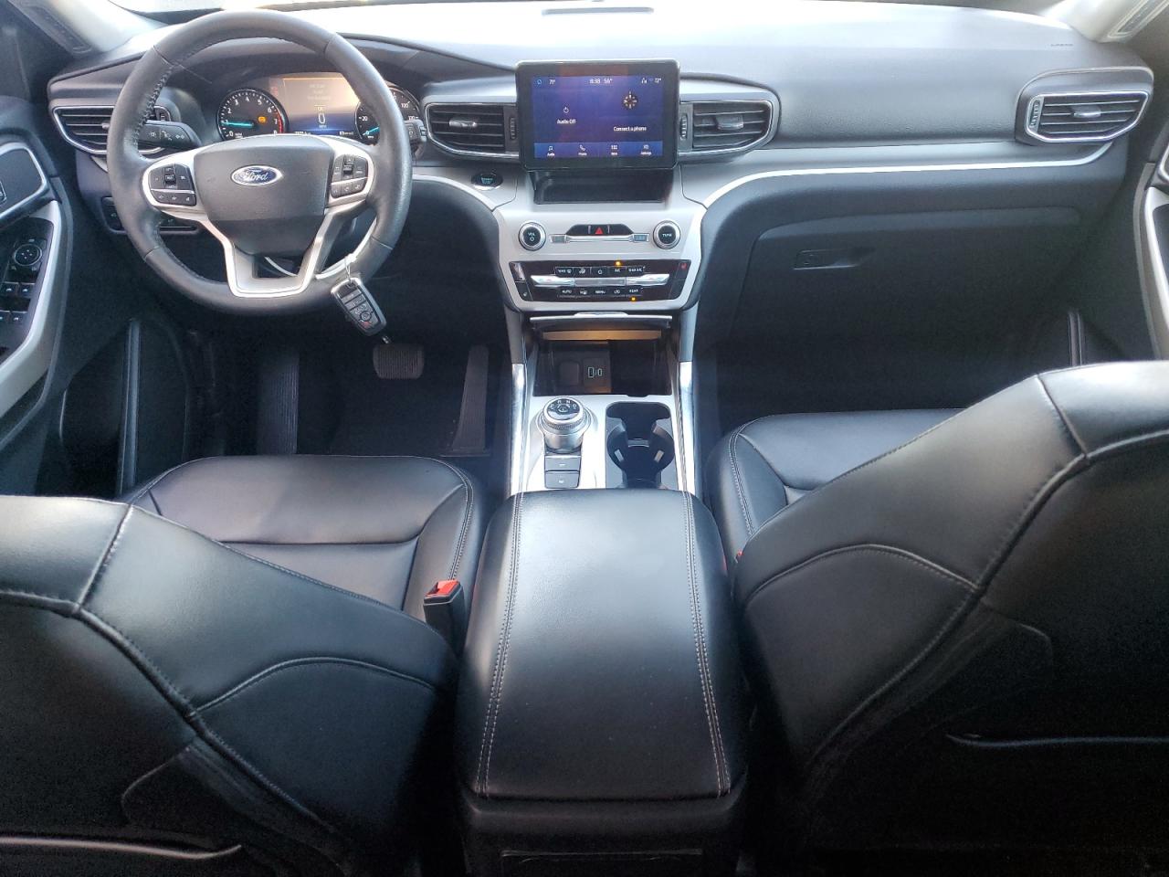 2023 Ford Explorer - Image 8
