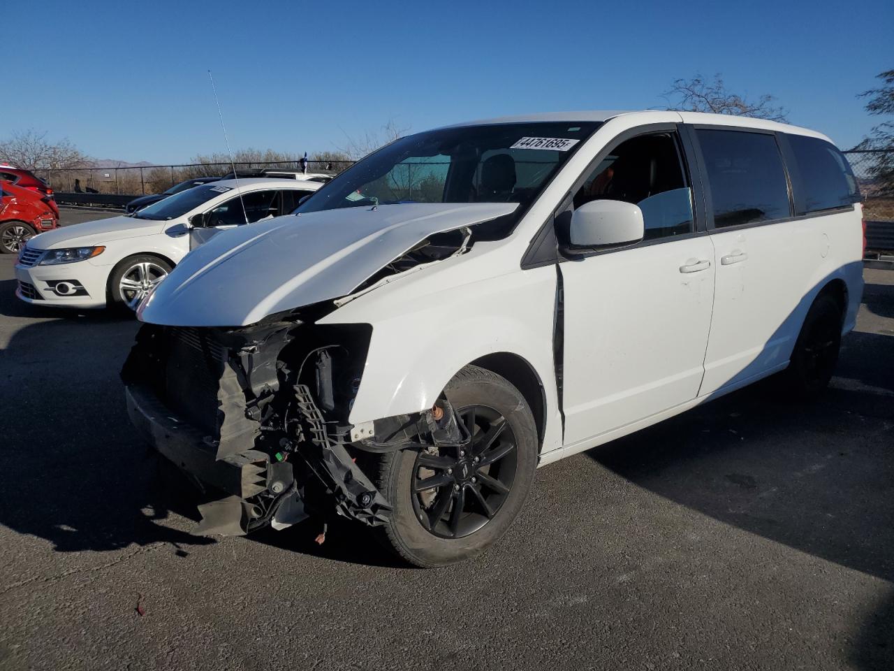 2019 Dodge Caravan - Image 1