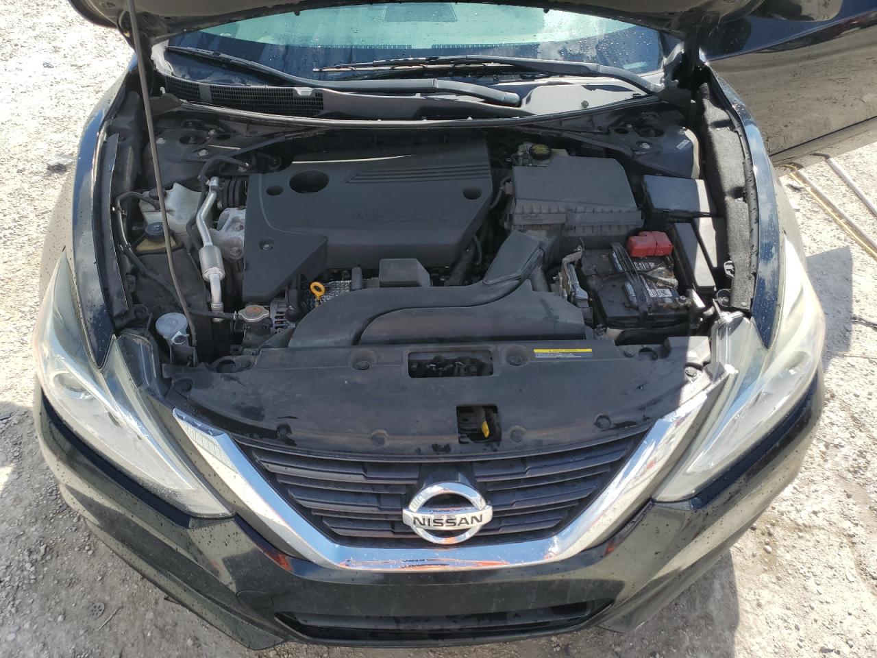 2016 Nissan Altima - Image 11