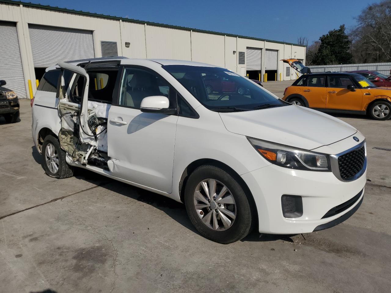 2015 Kia Sedona - Image 4