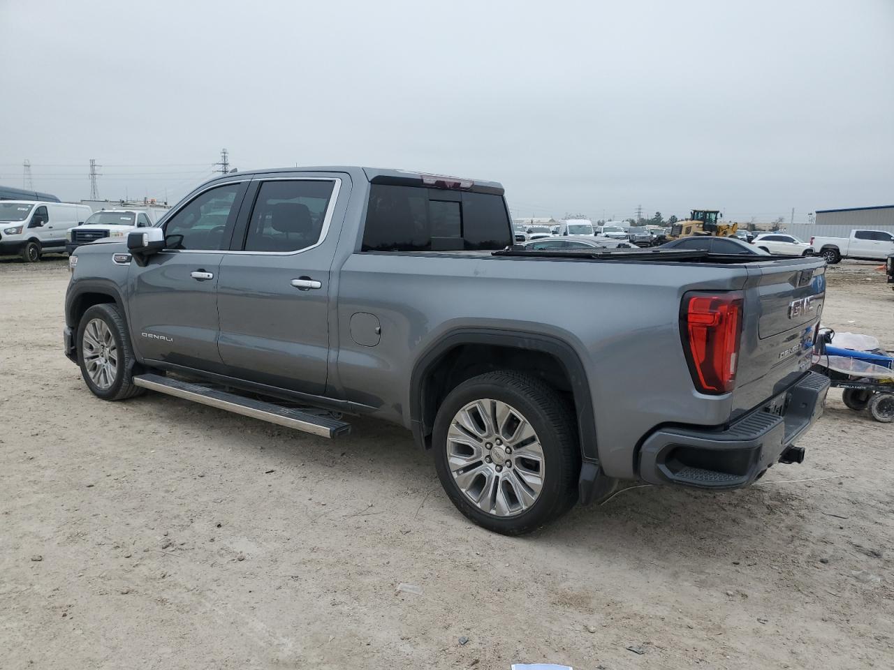 2021 GMC Sierra - Image 2