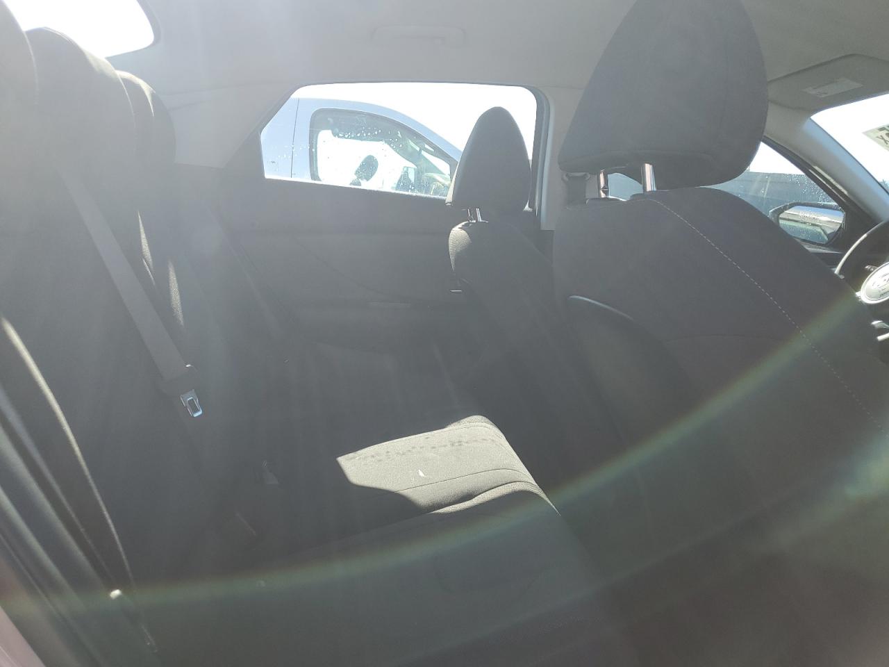 2023 Hyundai Elantra - Image 10