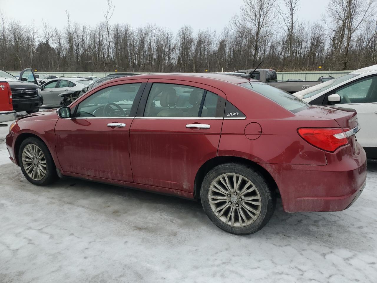 2012 Chrysler 200 - Image 2
