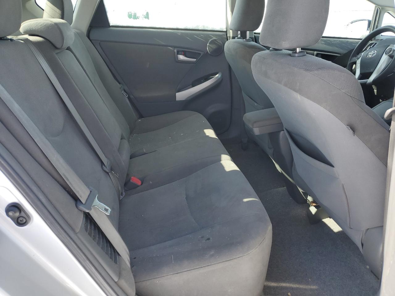 2011 Toyota Prius - Image 10