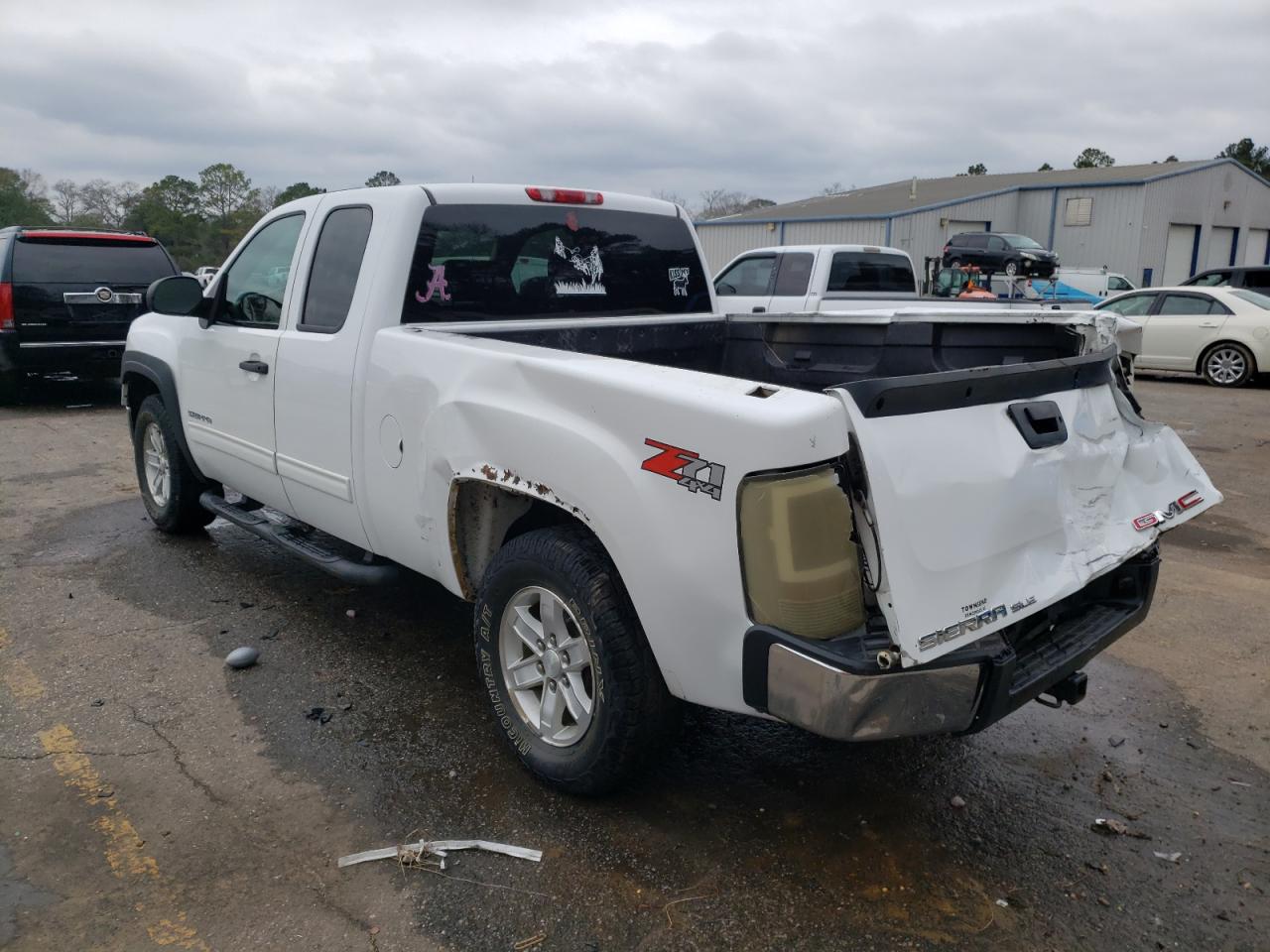 2013 GMC Sierra - Image 2