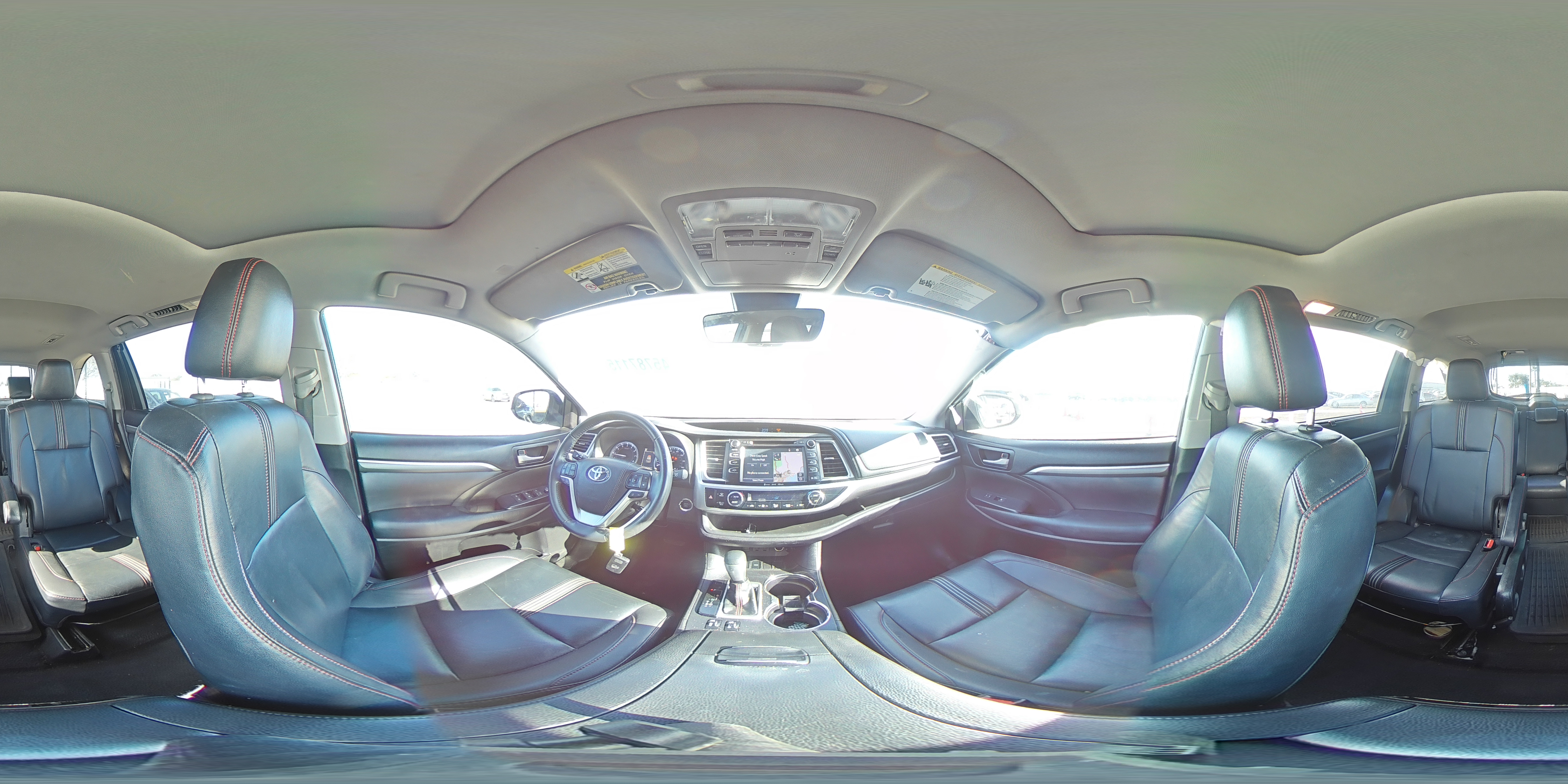 2019 Toyota Highlander - Image 14