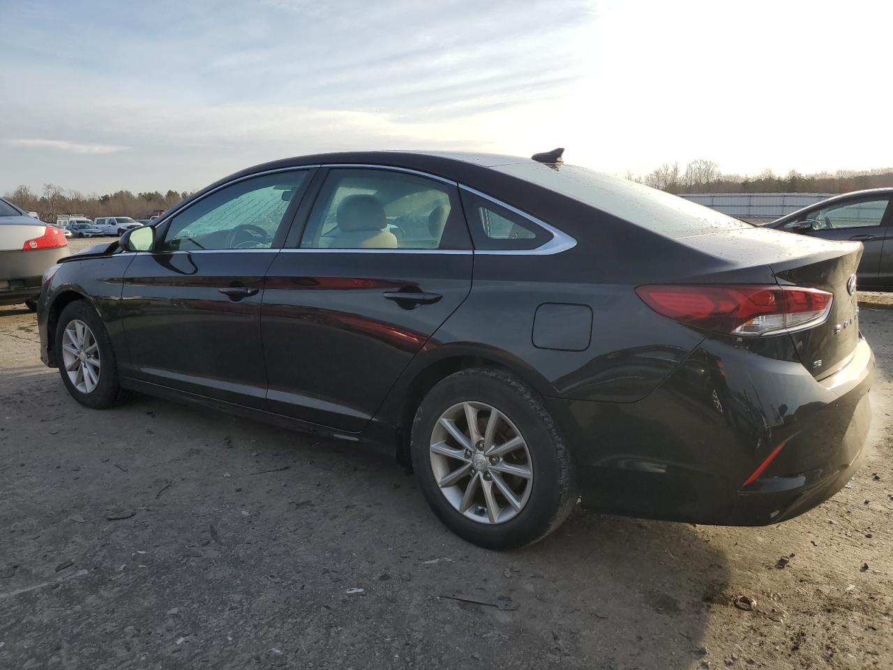 2019 Hyundai Sonata - Image 2