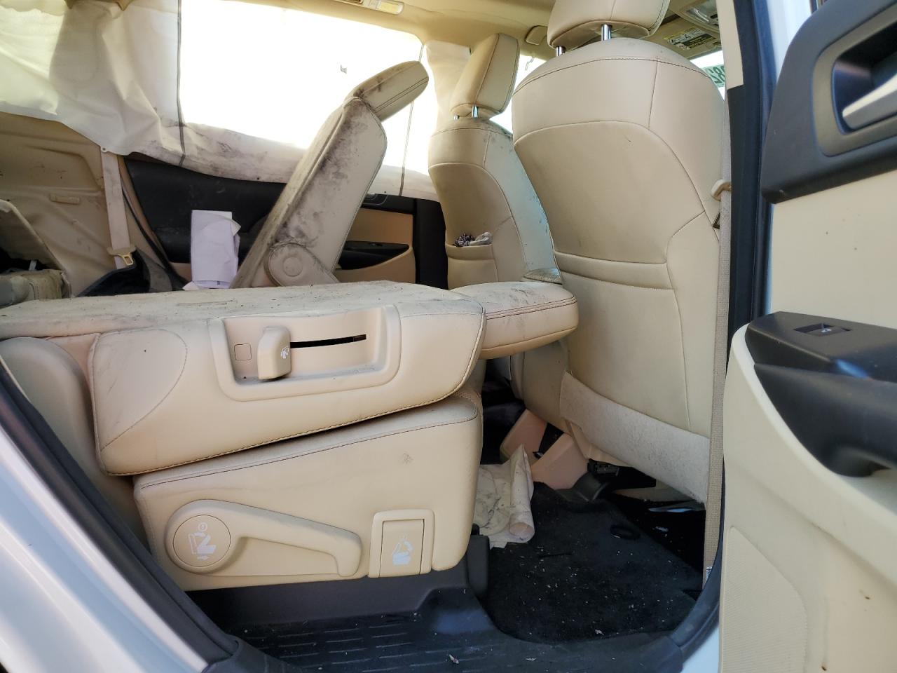 2018 Toyota Highlander - Image 11