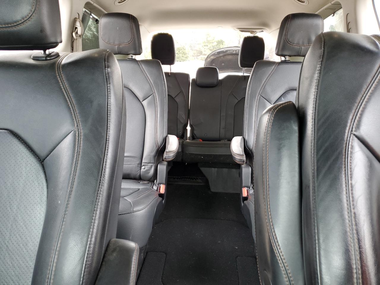 2020 Chrysler Pacifica - Image 10