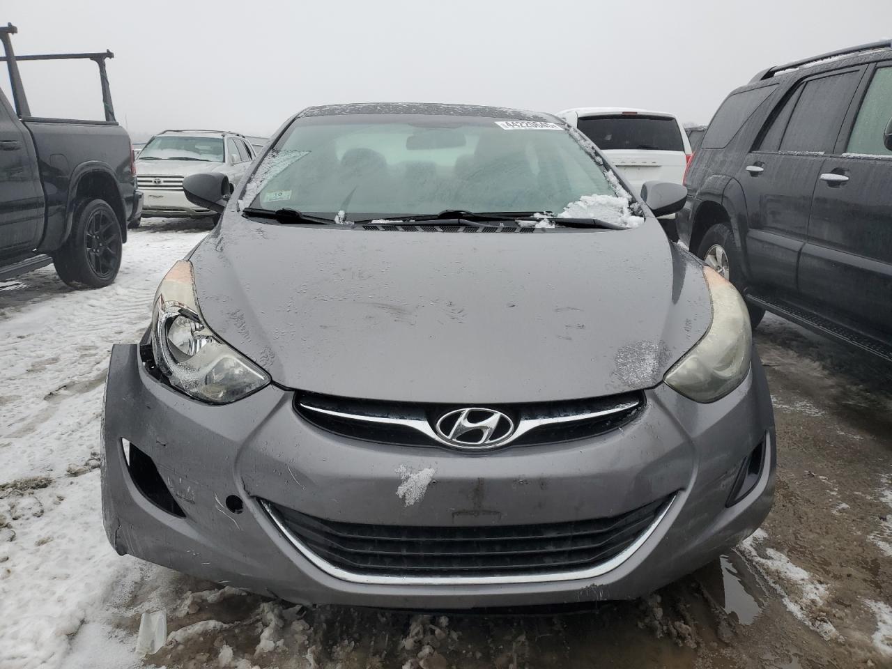 2013 Hyundai Elantra - Image 5
