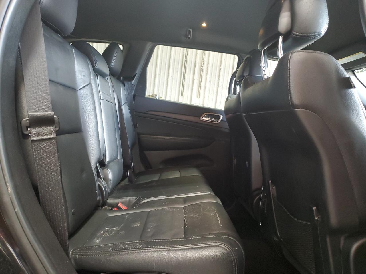 2016 Jeep Grand Cherokee - Image 11