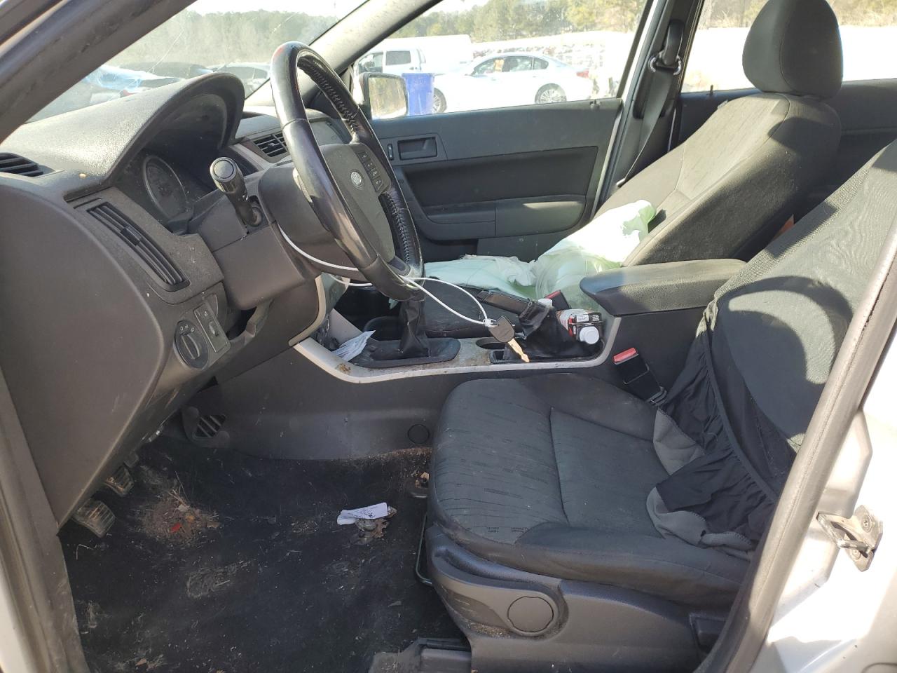 2010 Ford Focus - Image 7