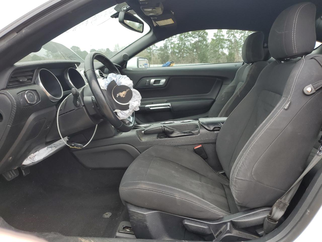 2019 Ford Mustang - Image 7