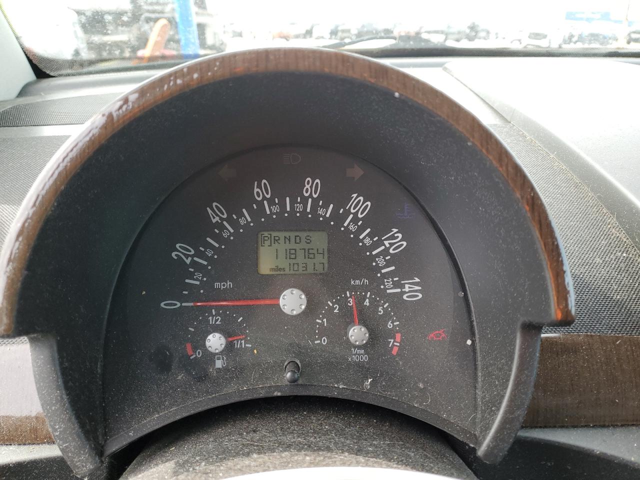 2003 Volkswagen Beetle - Image 9