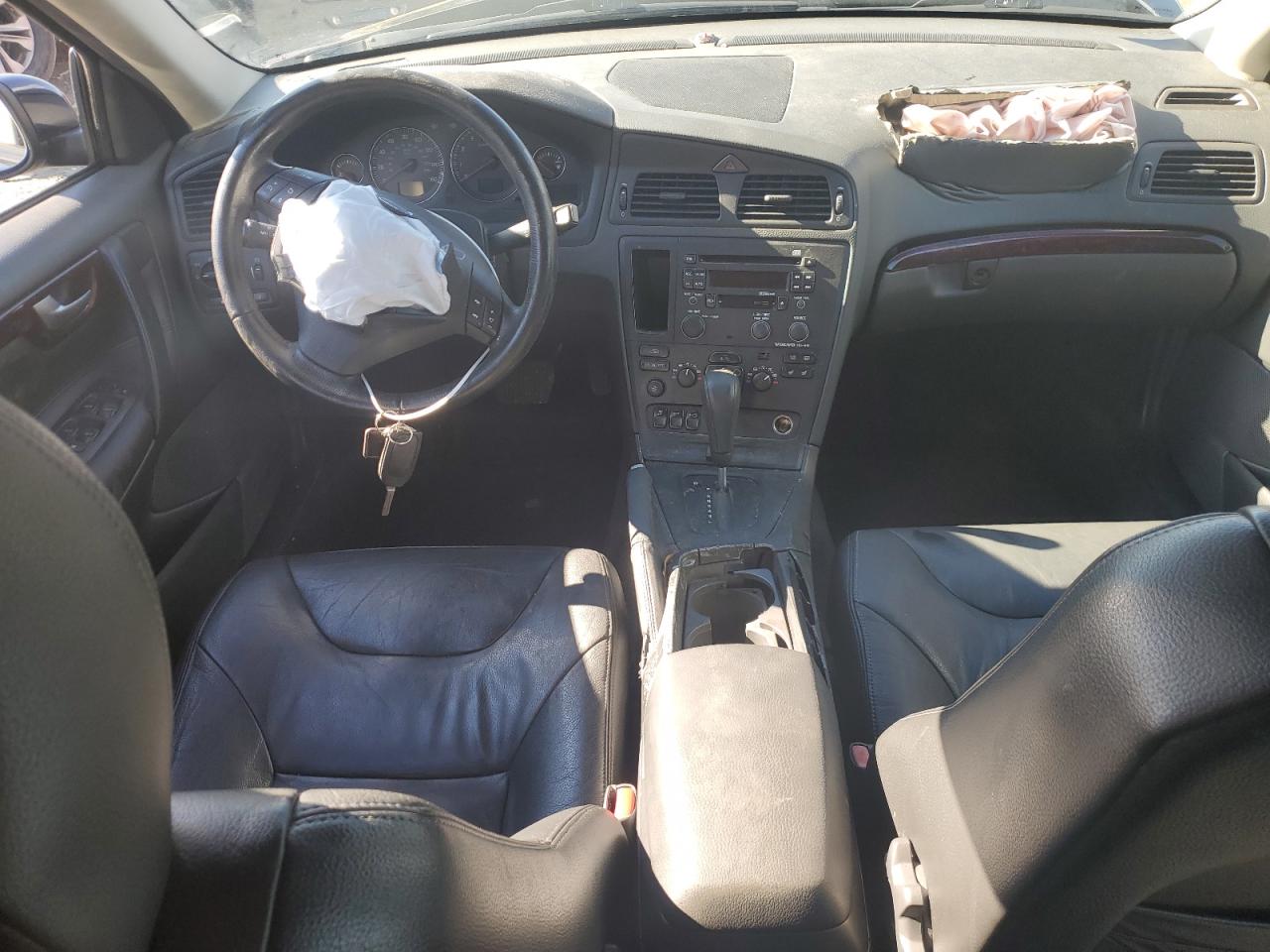 2004 Volvo S60 - Image 8