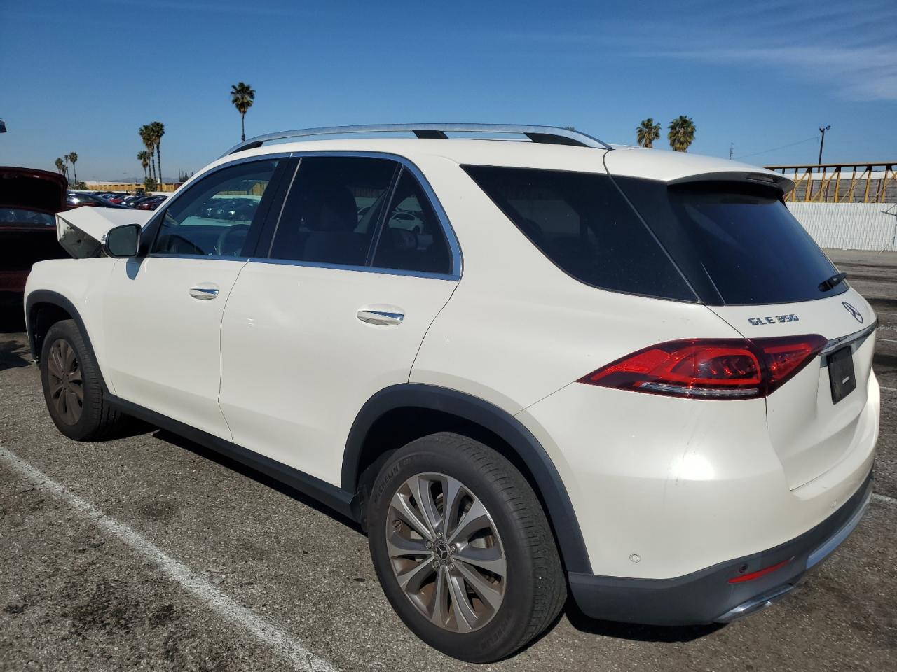 2020 Mercedes-Benz GLE - Image 2