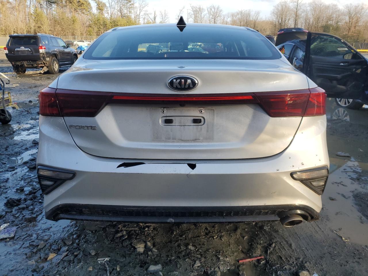 2021 Kia Forte - Image 6