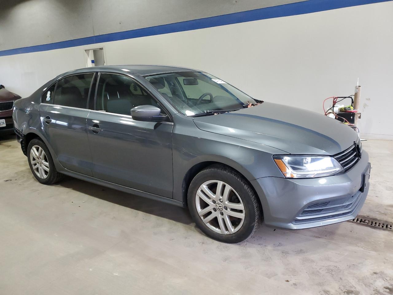2017 Volkswagen Jetta - Image 4