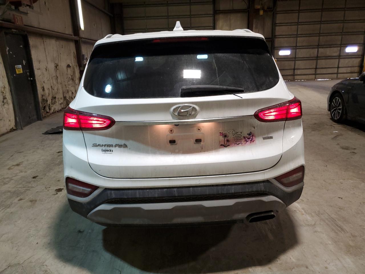 2019 Hyundai Santa Fe - Image 6