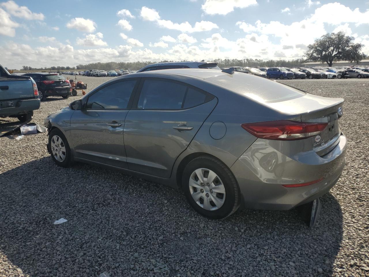 2018 Hyundai Elantra - Image 2