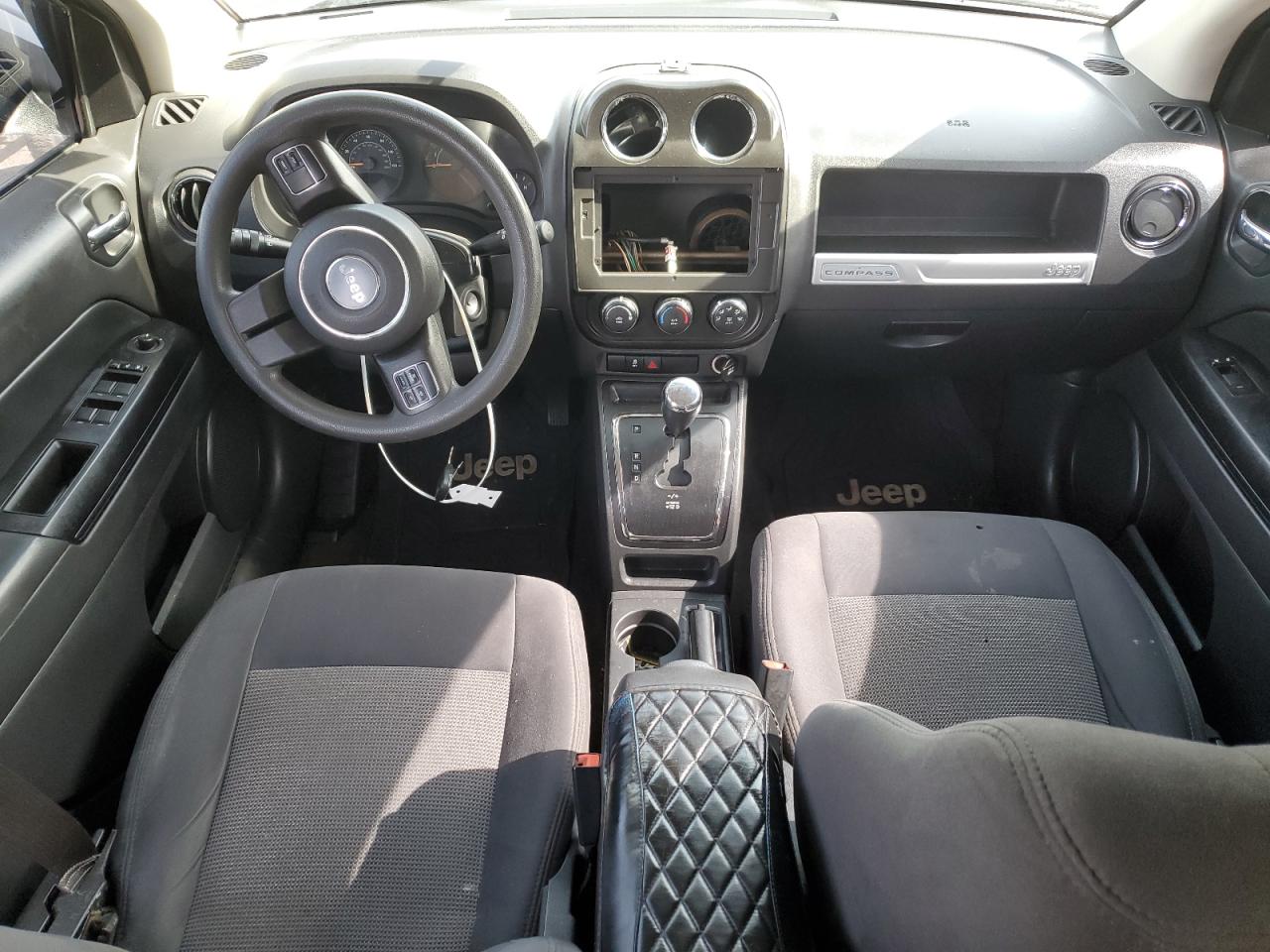 2015 Jeep Compass - Image 8