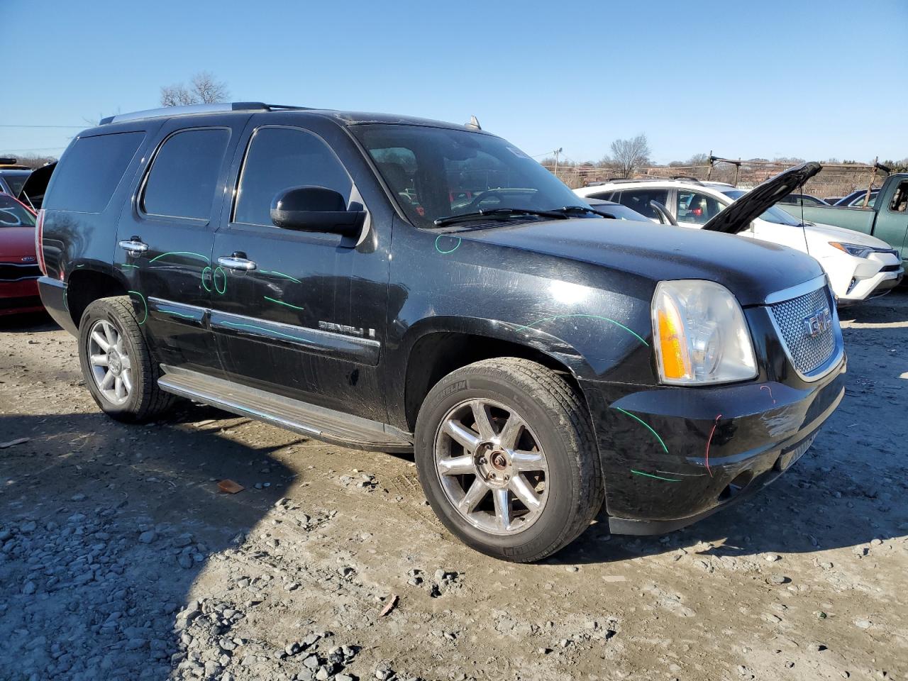 2007 GMC Yukon - Image 4