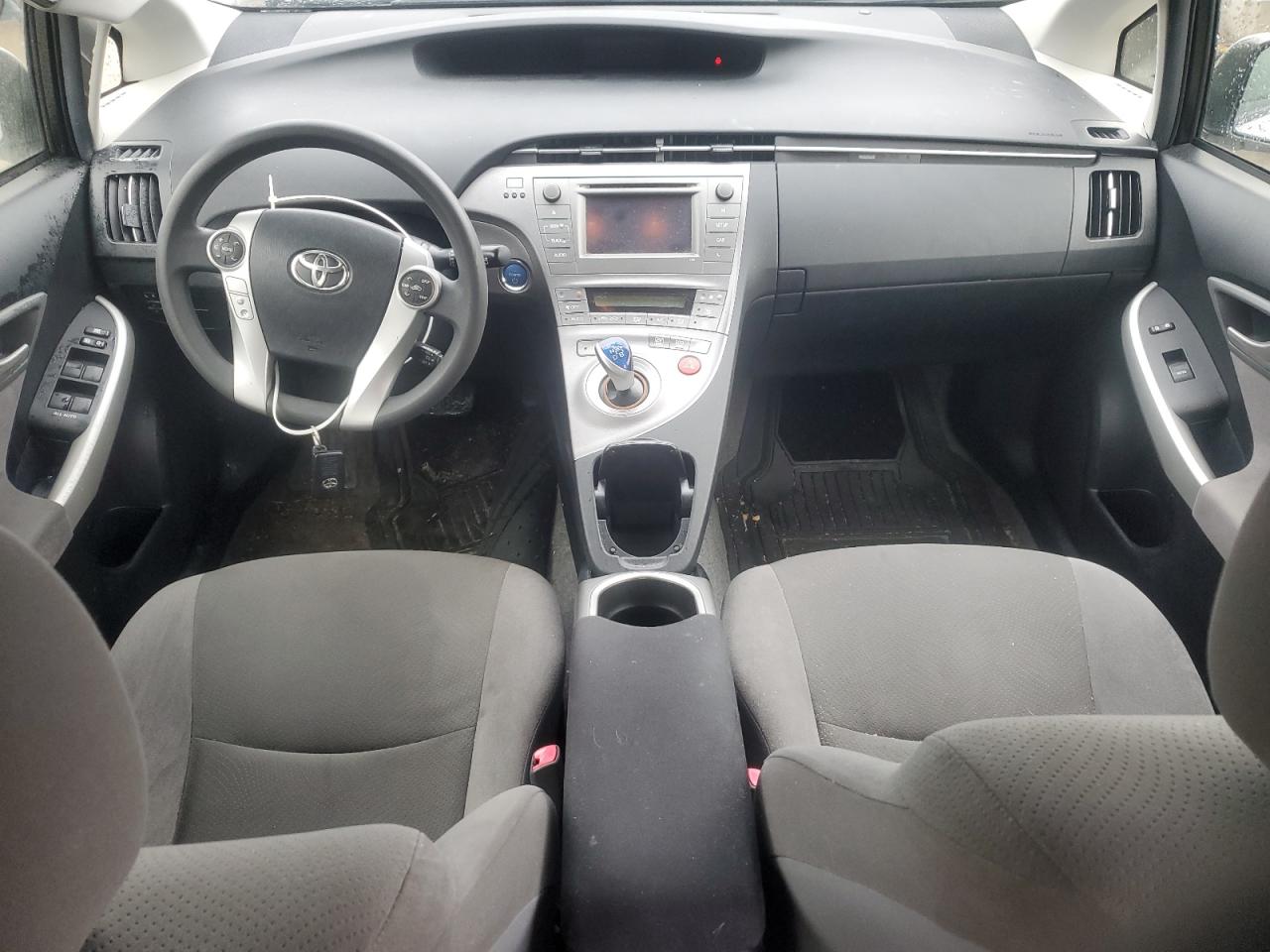 2013 Toyota Prius - Image 8