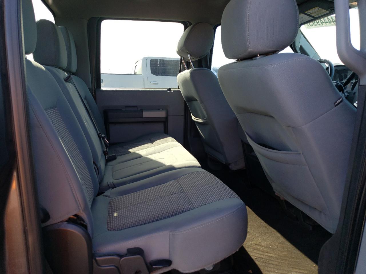 2015 Ford F250 - Image 10