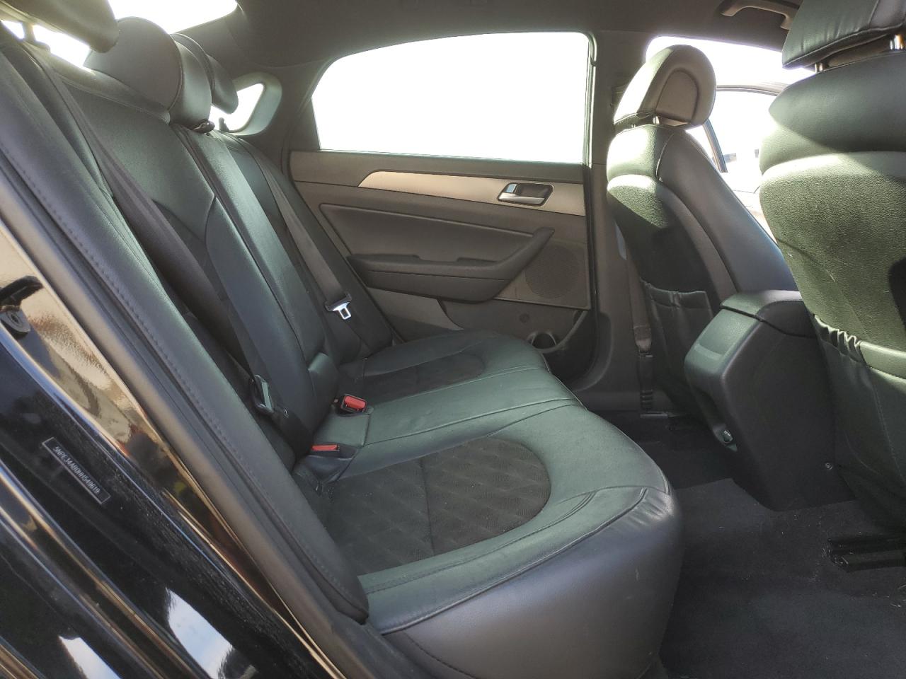 2017 Hyundai Sonata - Image 10