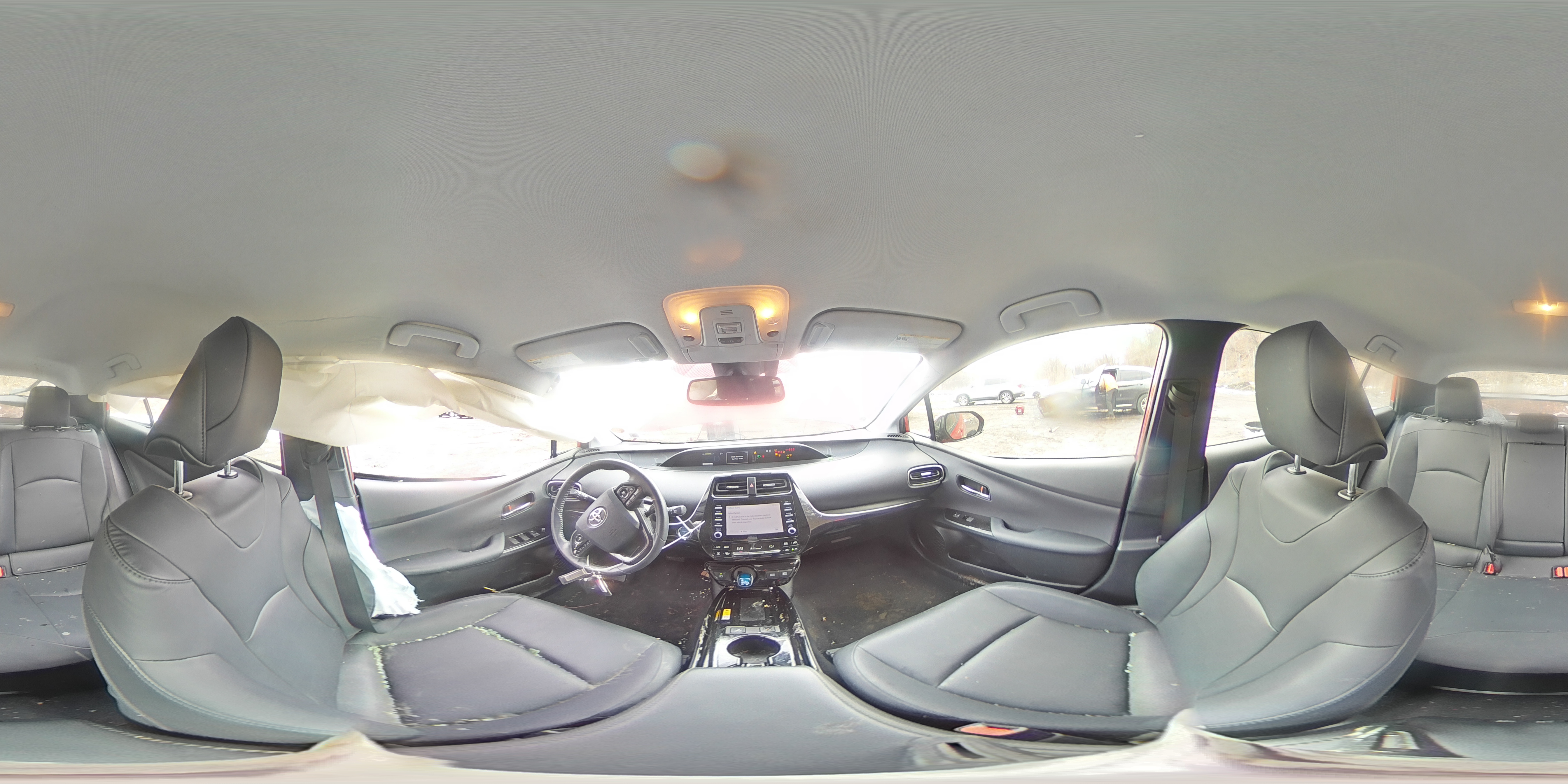 2020 Toyota Prius - Image 13