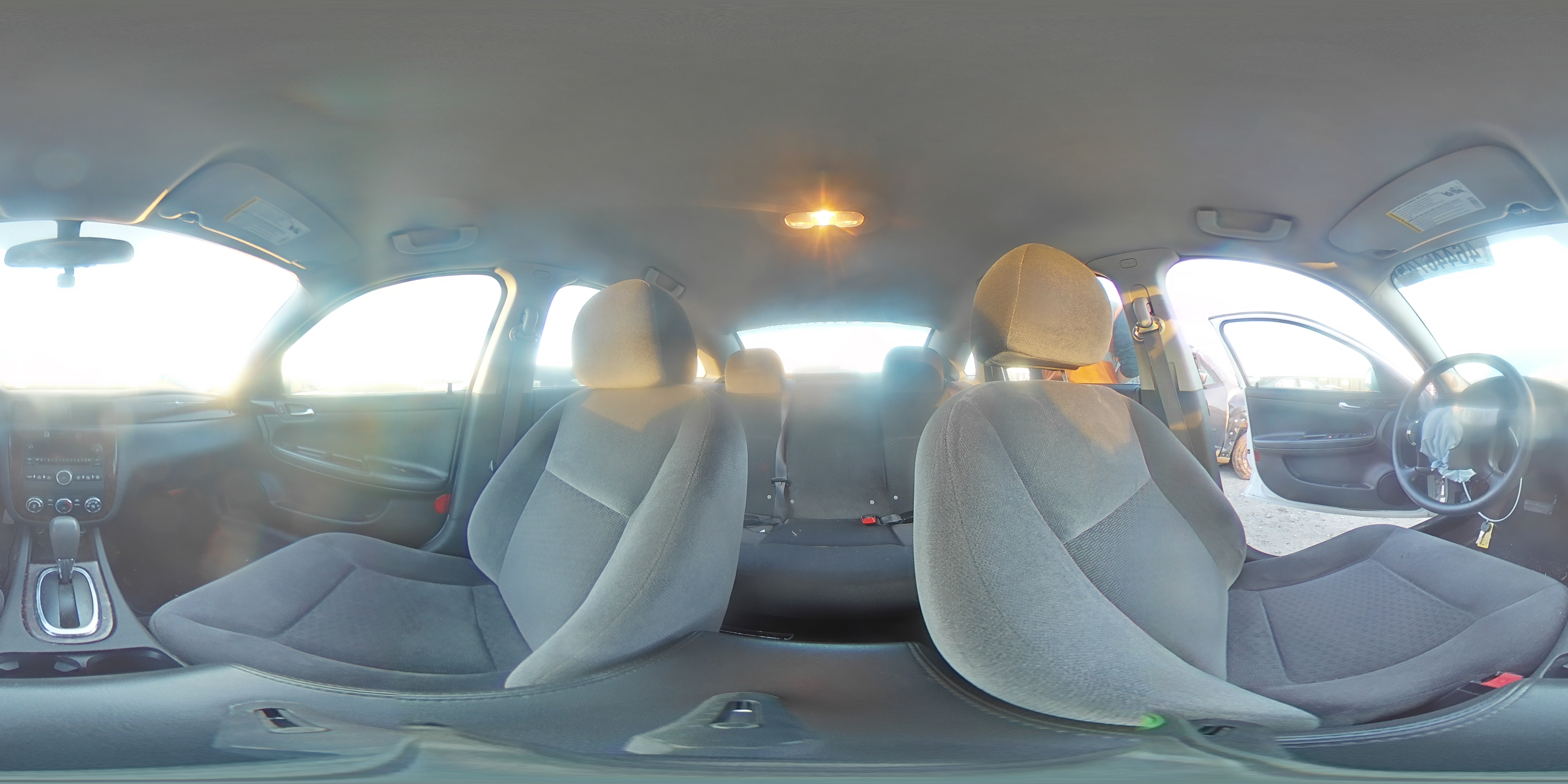 2015 Chevrolet Impala - Image 13